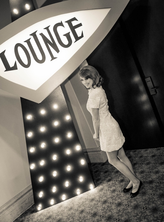 Mid Century Lounge Copyright Zoe Productions 38